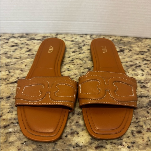 Zara Tan Leather Sandals Thong Style - Picture 1 of 6